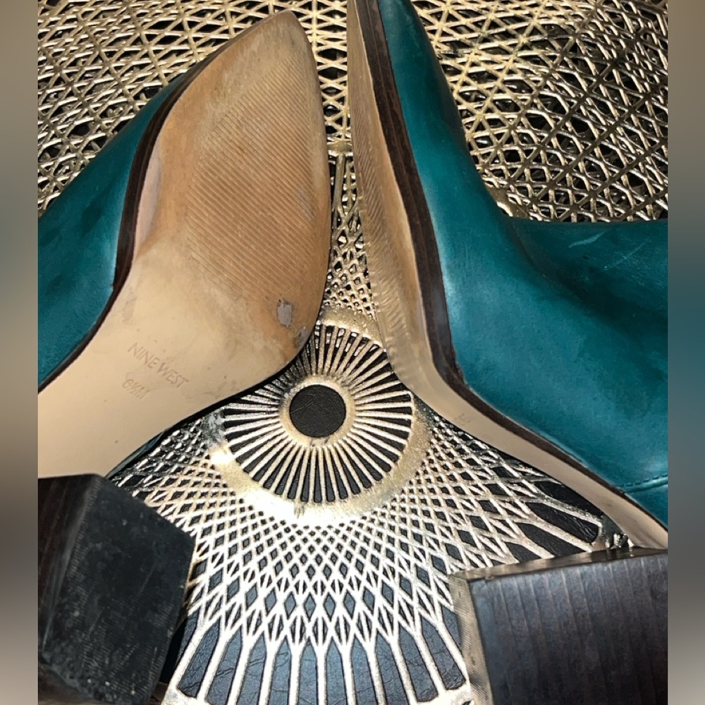 NINE WEST “Peachey”Heeled Boots - Picture 7 of 15